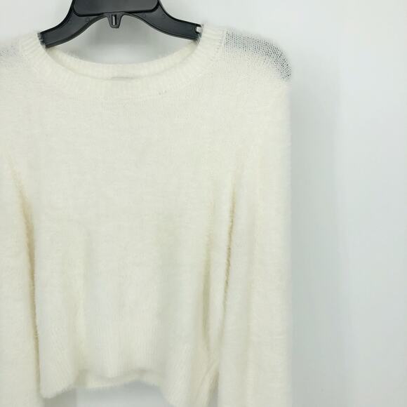 Sunday Best Women's Kitten Sweater Medium White Fuzzy Jersey Knit Crewneck - Picture 6 of 10